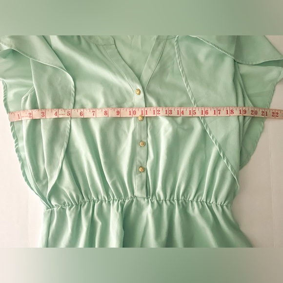 Daniel Rainn Flutter Sleeve Green Top Size M - Picture 6 of 10